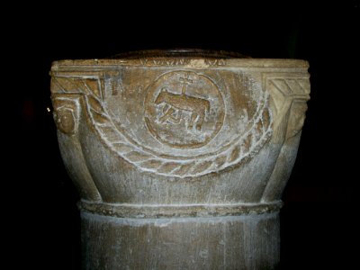 The font, St Nicholas, Thames, Ditton