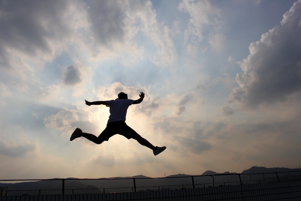 Jump sunset black