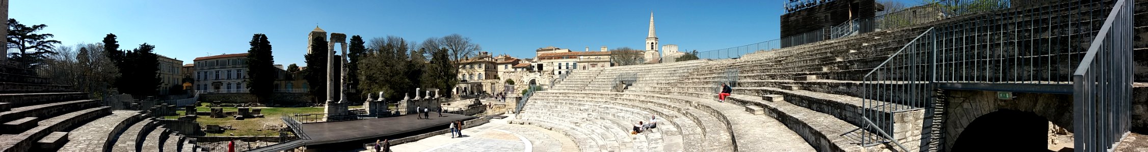 Théâtre gallo-romain d'Arles - Panorama