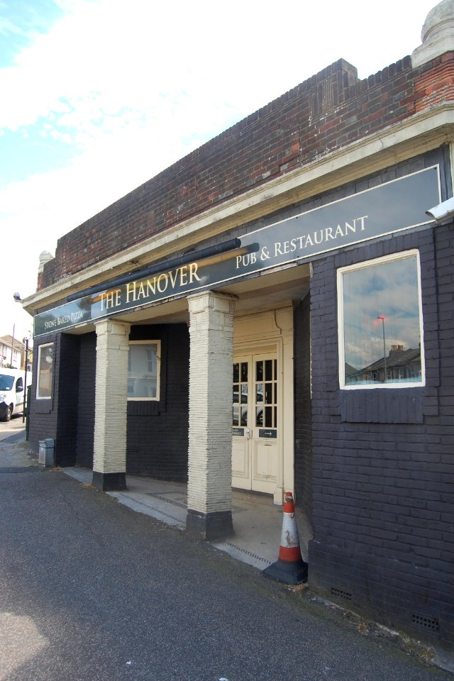 The Hanover Inn, 242 Queen's Park Road, Queen's Park, Brighton (July 2019) (5)