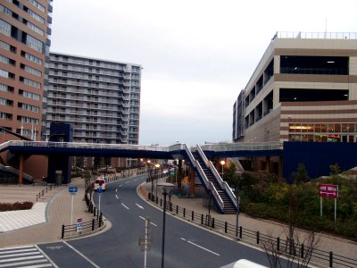 The footbridge which connects SunMarks Dainichi and ÆON MALL Dainichi