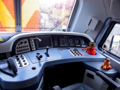 TG16M-001 cabin - control panel (right)