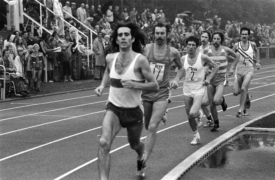 Tgv opening kunststofatletiekbaan Brakkestein in Nijmegen Jos Hermens (no, Bestanddeelnr 929-3106