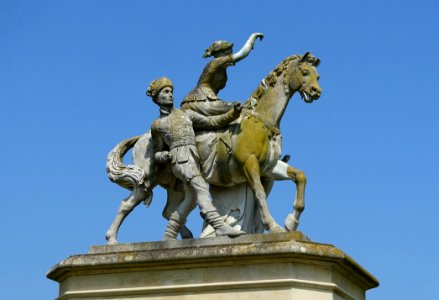 The Hawking Party Statue - Wrest Park - Bedfordshire, England - DSC08037