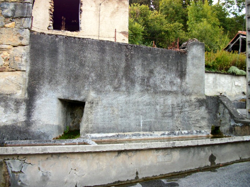 Thèbe 12