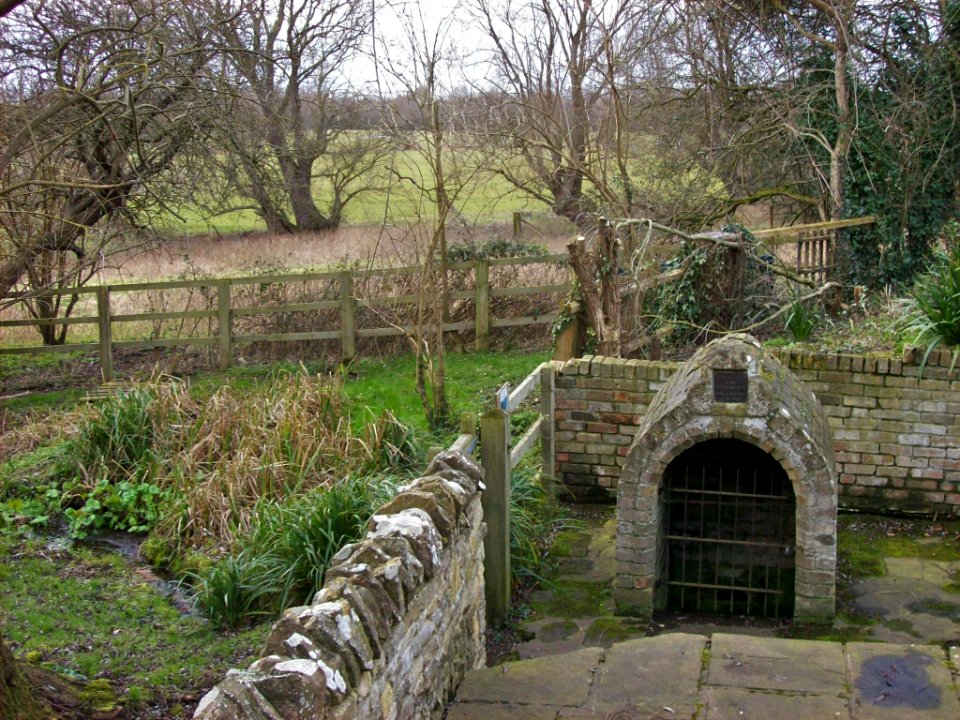 The Holy Well, Holywell, Cambs