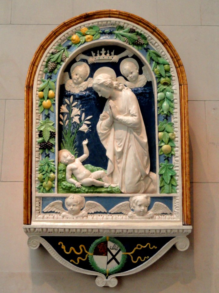 The Adoration of the Child, Andrea della Robbia, after 1477, glazed terra cotta - National Gallery of Art, Washington - DSC08825