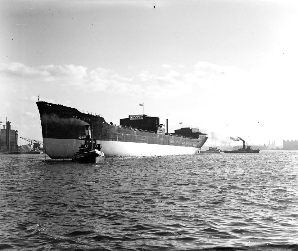 Tewaterlating NDSM Grieks schip Proteus, Bestanddeelnr 906-8451