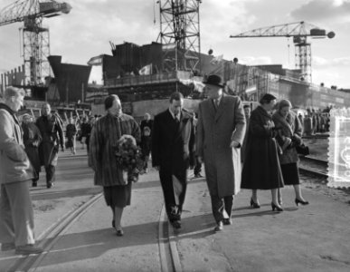 Tewaterlating NDSM Grieks schip Proteus, Bestanddeelnr 906-8419