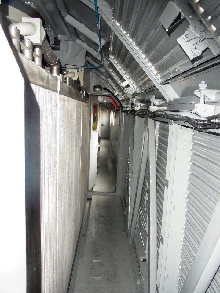 TG16M-001 interior - corridor (2)