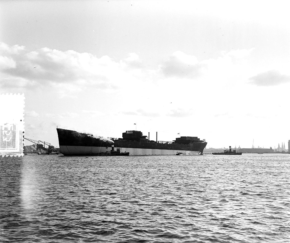 Tewaterlating NDSM Grieks schip Proteus, Bestanddeelnr 906-8453