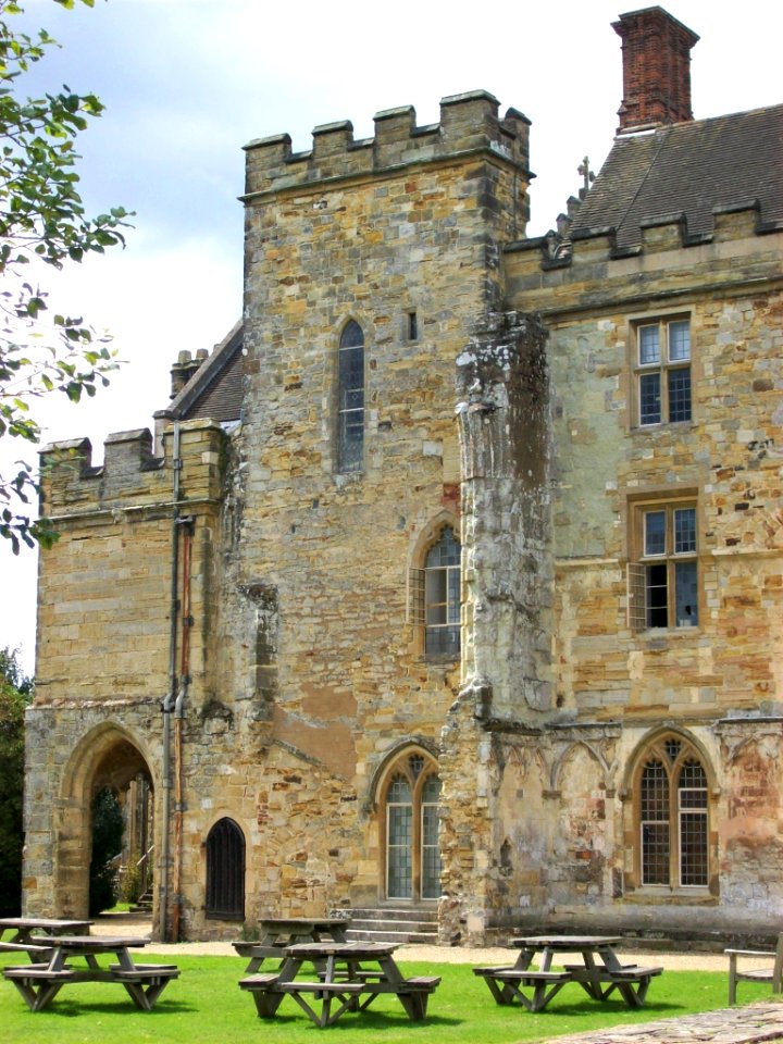 The Abbey School, Battle 1
