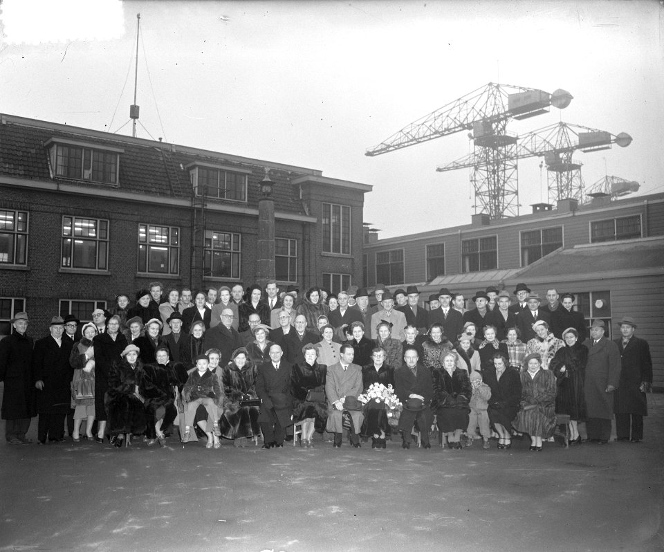 Tewaterlating Ss. Bill NDSM Amsterdam, Bestanddeelnr 904-9469