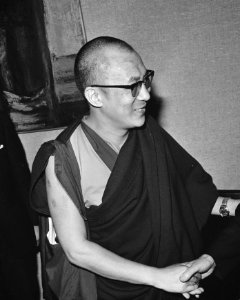 The 14th Dalai Lama of Tibet on 8 October 1973 in the Netherlands, from- Kardinaal Alfrink ontvangt Dalai Lama, Bestanddeelnr 926-7356 (cropped)