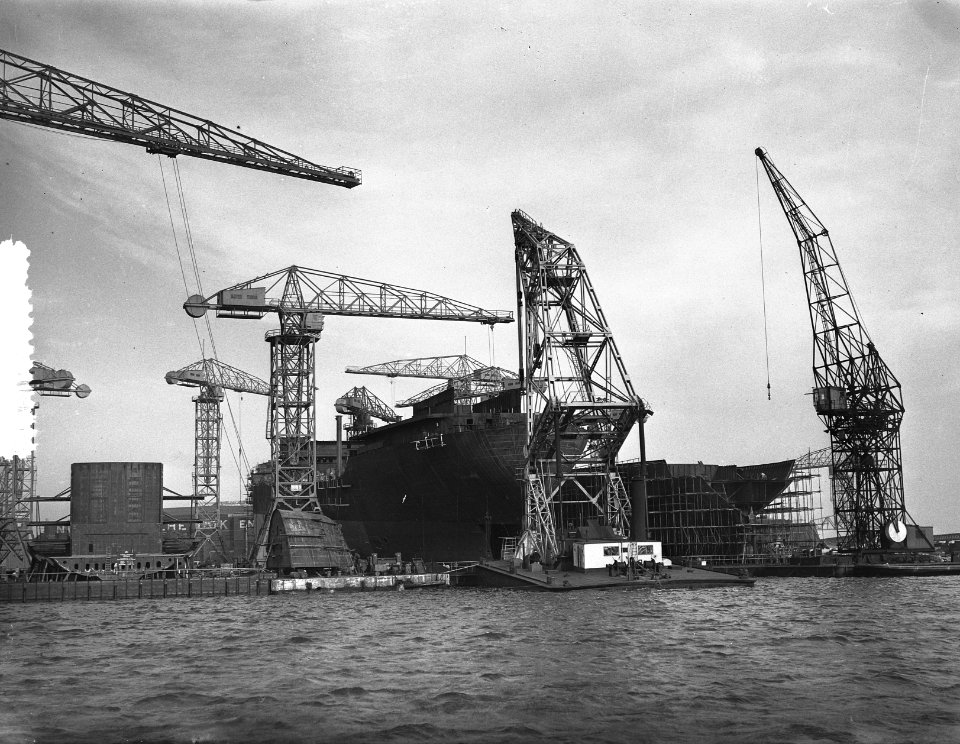 Tewaterlating NDSM Grieks schip Proteus, Bestanddeelnr 906-8417