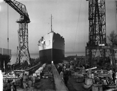 Tewaterlating Ms. Pensa bij Jan Smit N. V. , Alblasserdam, Bestanddeelnr 906-3320