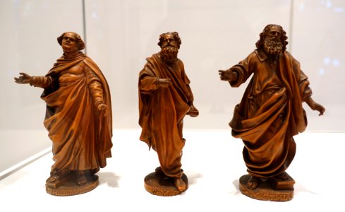 The Apostles Matthew, Matthias, and Philip, by Francois von Loo, Mecheln, 1650-1651, boxwood - Museum Schnütgen - Cologne, Germany - DSC09813