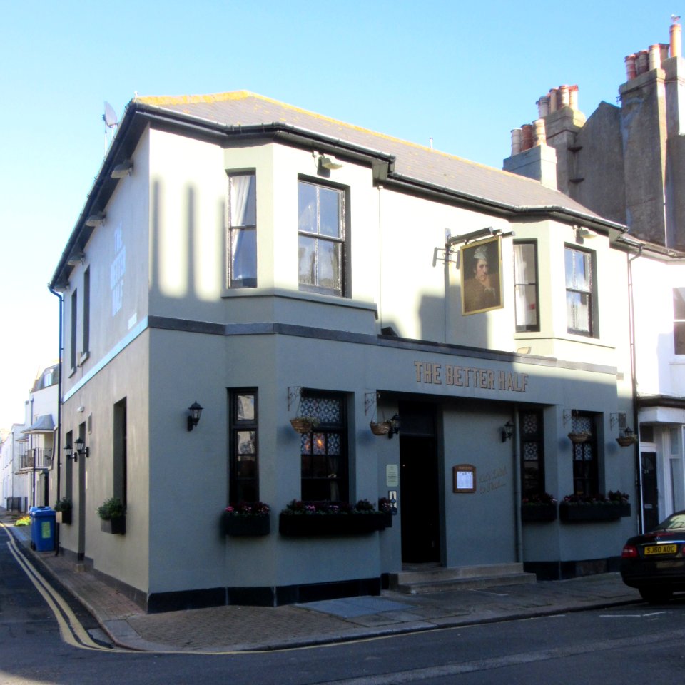 The Better Half pub (formerly The Red Lion), Hove Place, Hove (January 2017) (2)