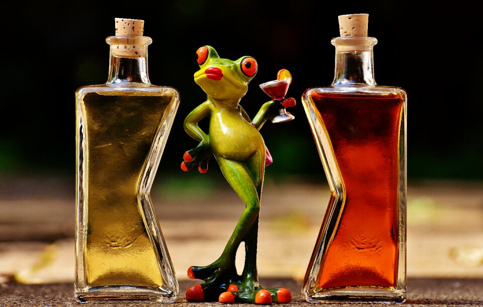 Bottles alcohol figures