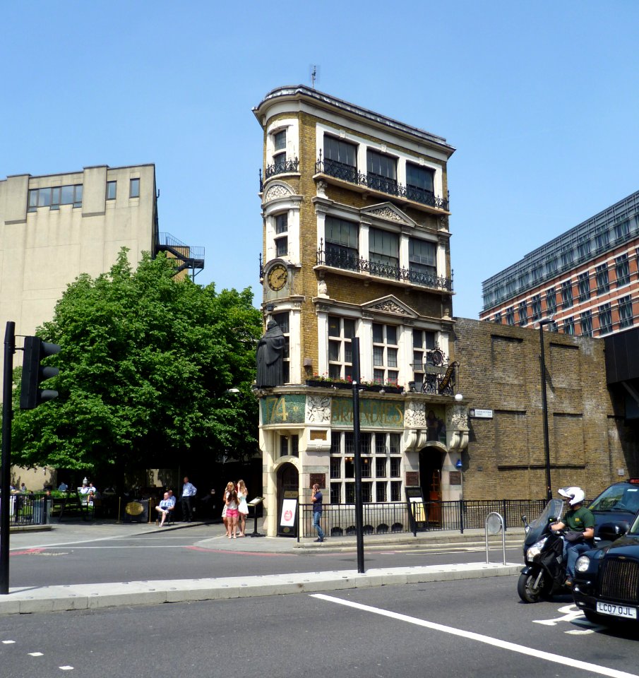 The Black Friar Pub, London EC4 19 June 2013
