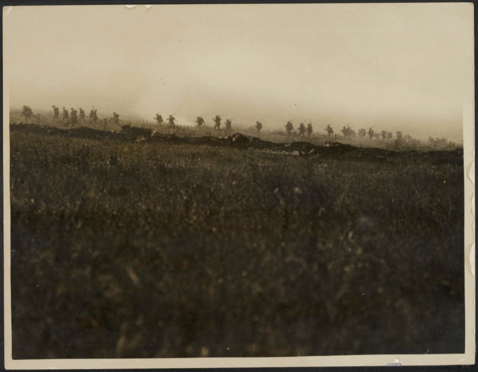 The Assault on July 1st. at La Boiselle, Bestanddeelnr 158-2403