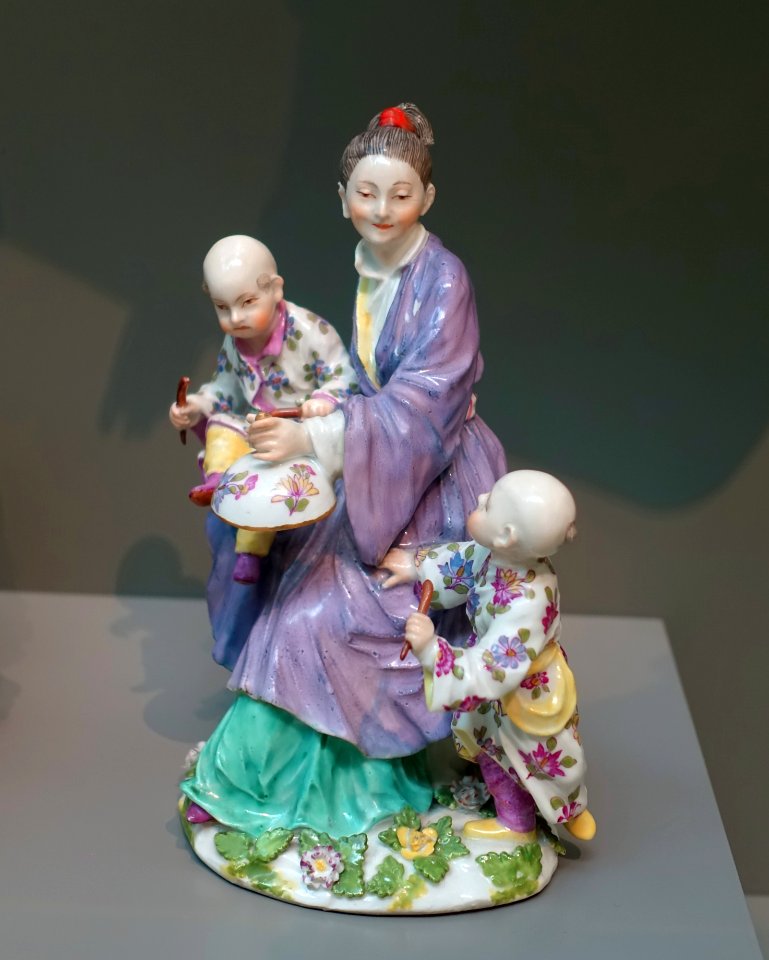The Chinese Concert, probably by Friedrich Elias Meyer, Meissen Porcelain Factory, c. 1755, hard-paste porcelain - Wadsworth Atheneum - Hartford, CT - DSC05386