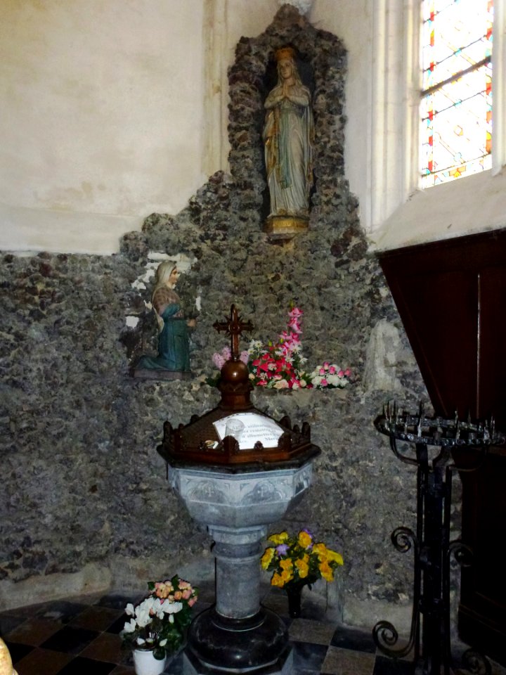 Thérouanne (Pas-de-Calais, Fr) église Saint-Martin, grotte de Lourdes