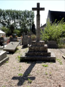 Thérouldeville (Seine-Mar.) croix du cimetière