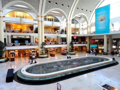 The Avenue at Tower City Center - Cleveland, Ohio - DSC08013