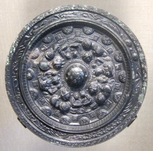 Three Kingdoms period bronze mirror with Taoist divinities and animals design, HAA