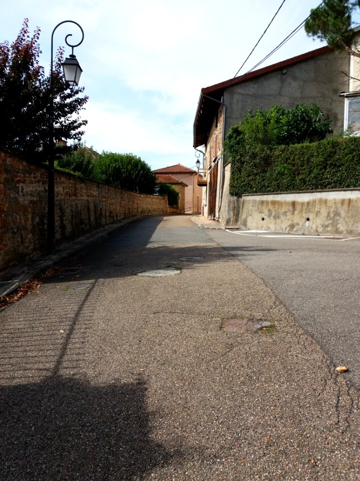 Thizy-les-Bourgs - Rue de la Victoire - Depuis la rue François Coquard, vers le nord