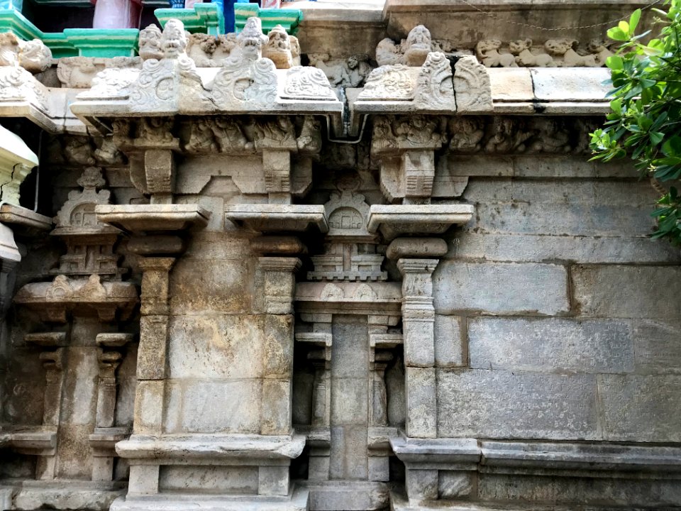 Thiruthalinathar Shiva temple, Tiruppathur Tamil Nadu - 11
