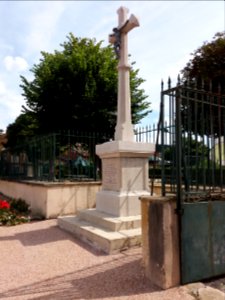 Thizy-les-Bourgs - Place Aristide Briand - Croix de Constant Franche
