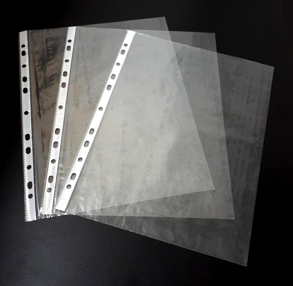 Three punched pockets - AB