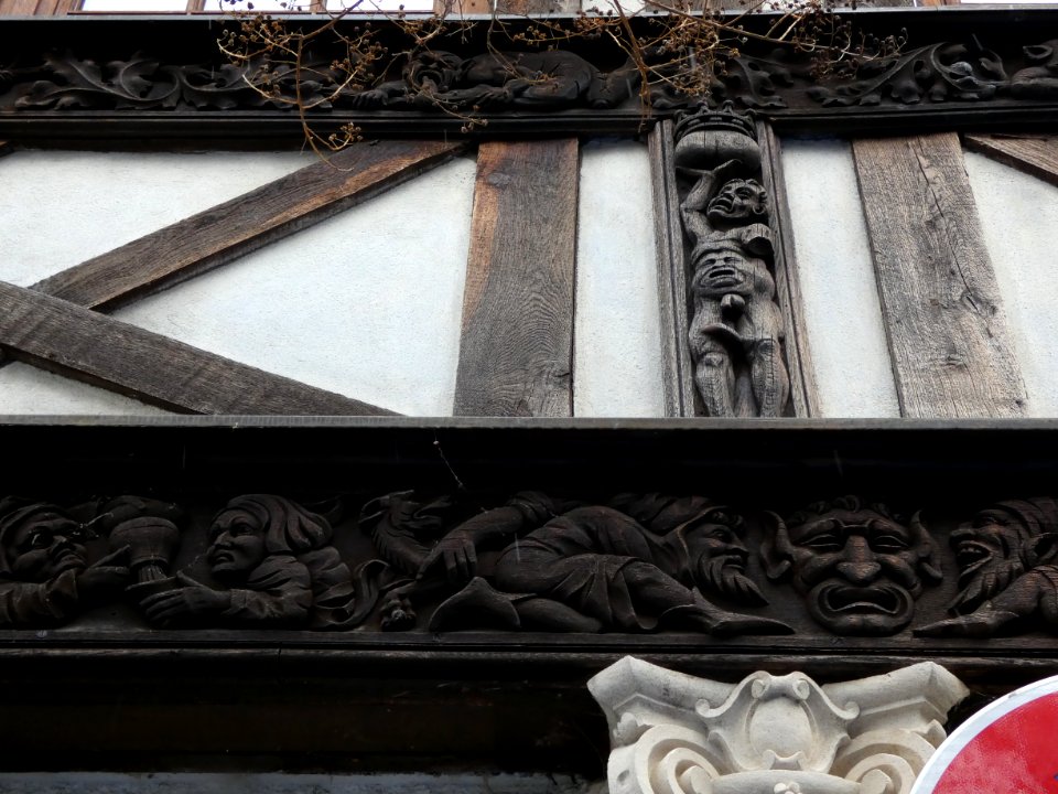 Thonon-les-Bains - Château de Bellegarde - Frise (détail) 02