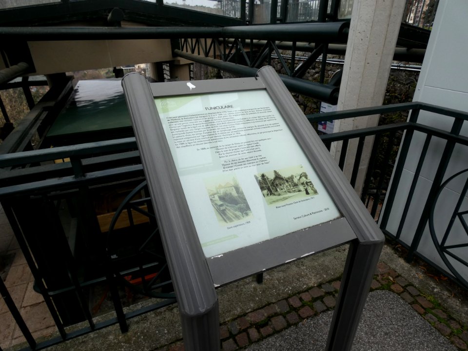 Thonon-les-Bains - Rue Michaud - Funiculaire - Plaque du service culture et patrimoine