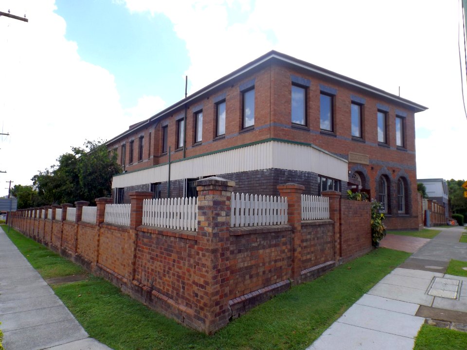Thomas Dixon Centre Montague Road
