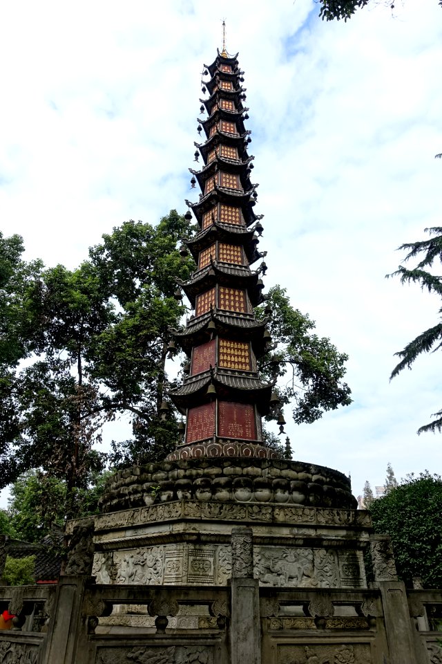 Thousand Buddha Pagoda - Wenshu Monastery - Chengdu, China - DSC05010