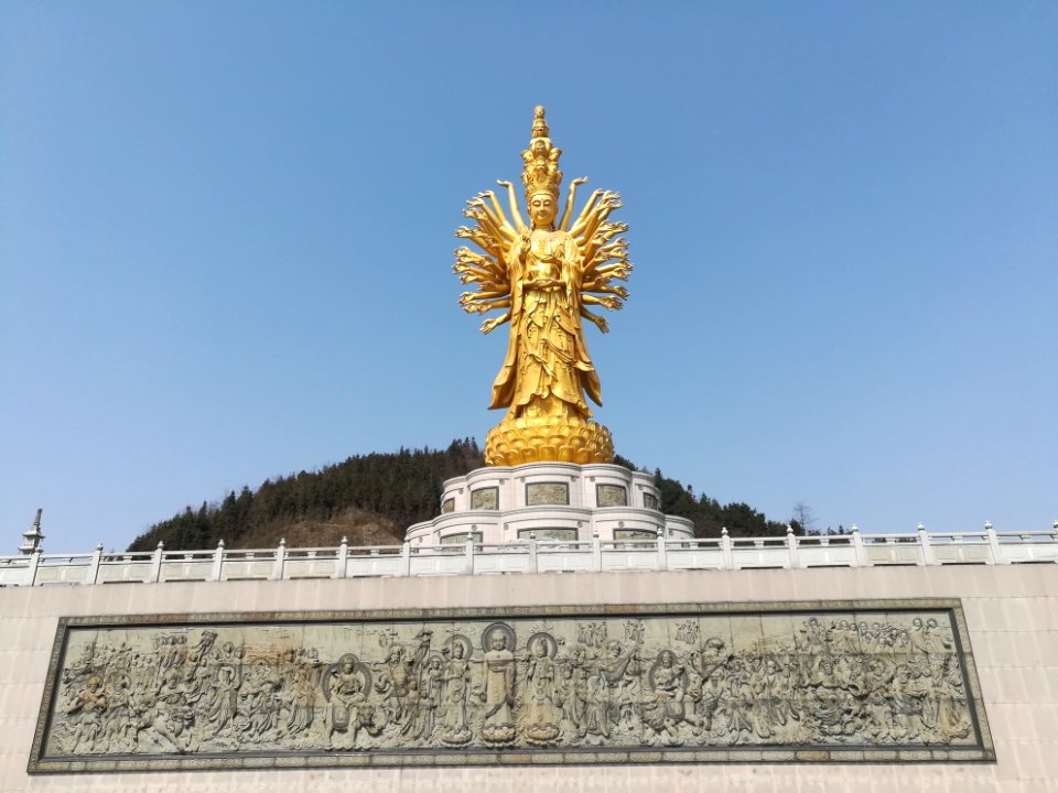 Thousand-armed and eyed Guanyin in Miyin Temple, 12 February 2018, 12