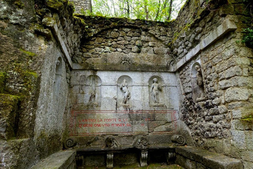Three Graces and Nymphaeum - Parco dei Mostri - Bomarzo, Italy - DSC02515