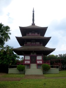 Three-story pagoda, Lahaina Jodo Mission