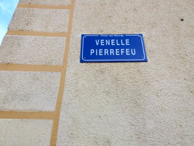Thizy-les-Bourgs - Venelle Pierrefeu - Plaque