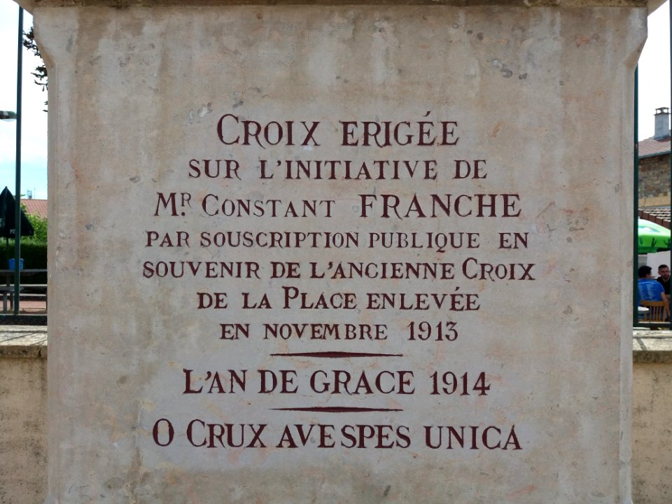Thizy-les-Bourgs - Place Aristide Briand - Croix de Constant Franche - Inscription