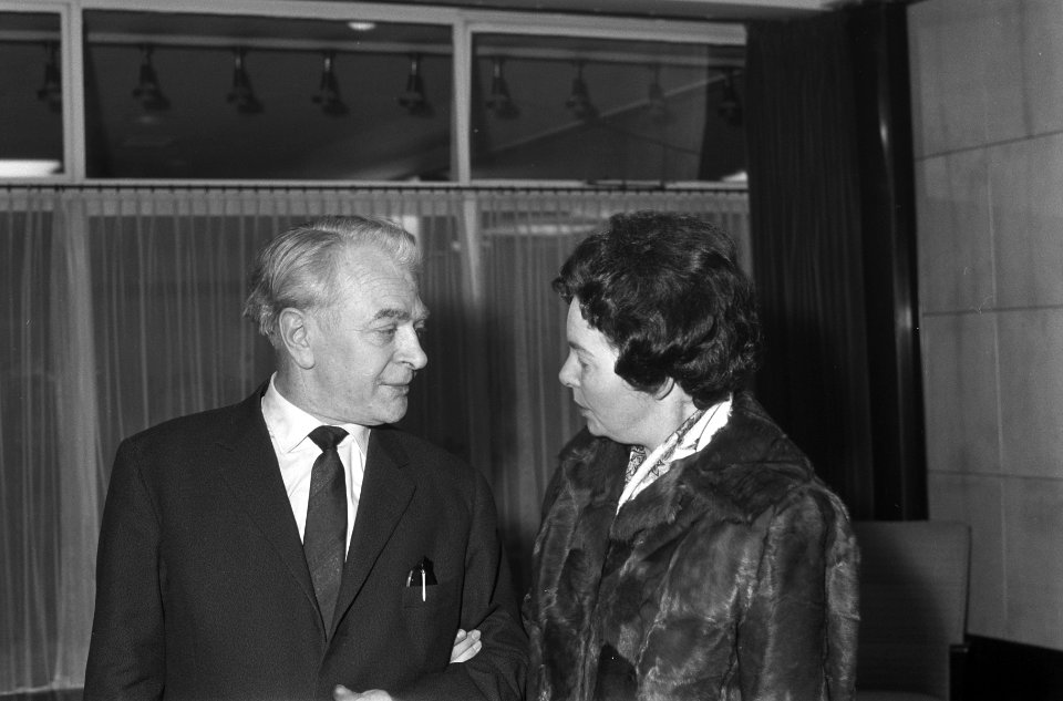 Theo J. Lensen (zakenman) na 15 maanden Oost Duitsland weer terug, T. J. Lensen , Bestanddeelnr 917-1697