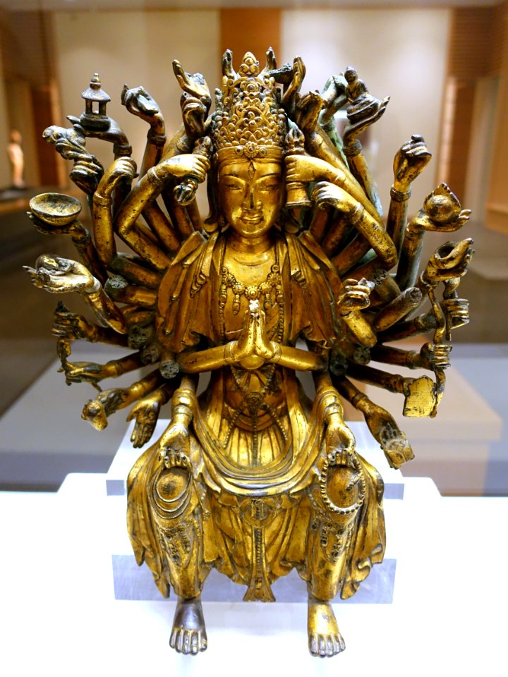 Thousand-armed Bodhisattva Guanyin, China, 11th-12th century AD, copper with gilding - Ethnological Museum, Berlin - DSC02131