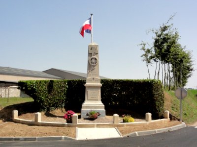 Thiergeville (Seine-Mar.) monument aux morts