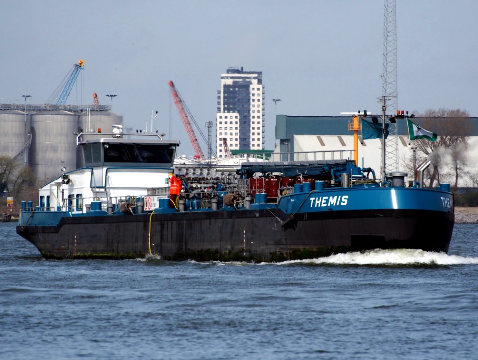 Themis - ENI 02335255, Het Scheur, Port of Rotterdam, pic1