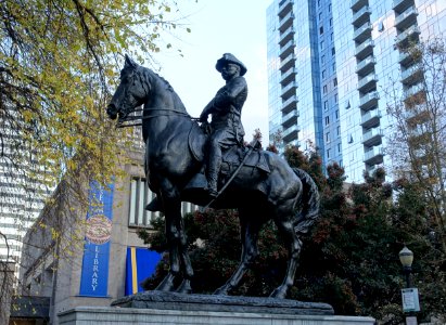Theodore Roosevelt, Rough Rider, by Alexander Phimister Proctor, 1922 - Portland, Oregon - Portland, Oregon - DSC01709