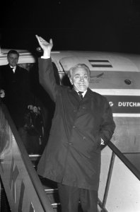 Theo J. Lensen (zakenman) na 15 maanden Oost Duitsland weer terug, T. J. Lensen , Bestanddeelnr 917-1695