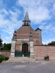 Thenailles (Aisne) église (02)